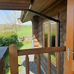 Domek alpejski Newland Valley Log