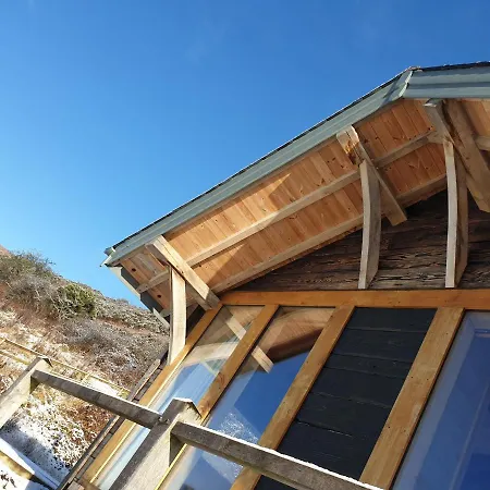 Newland Valley Log * 울버스톤