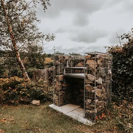 Newland Valley Log * 울버스톤