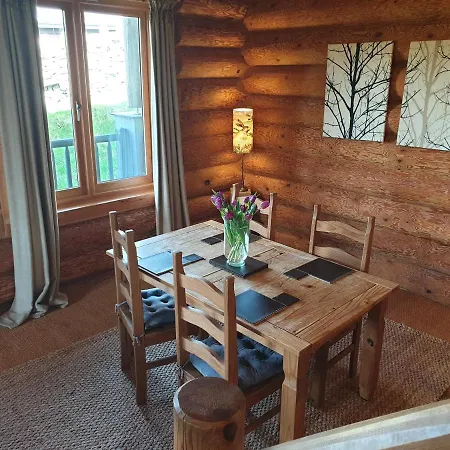 Chalet Newland Valley Log