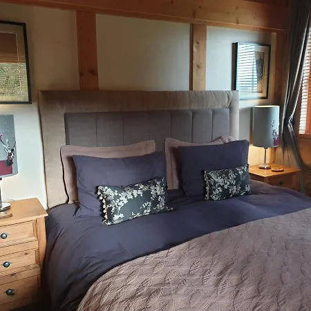 Newland Valley Log *