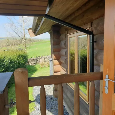 Chalet Newland Valley Log