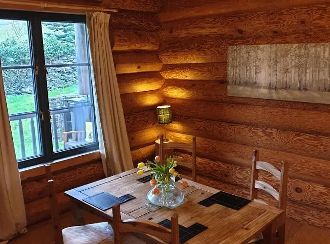 木屋 Newland Valley Log