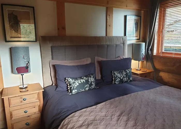 Newland Valley Log *