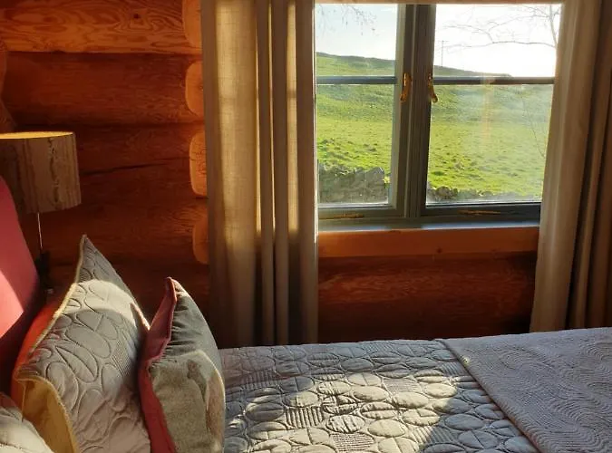 木屋 Newland Valley Log *