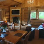 Σαλέ Newland Valley Log Ulverston