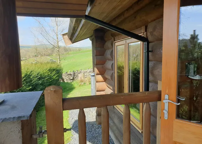 Chalet Newland Valley Log